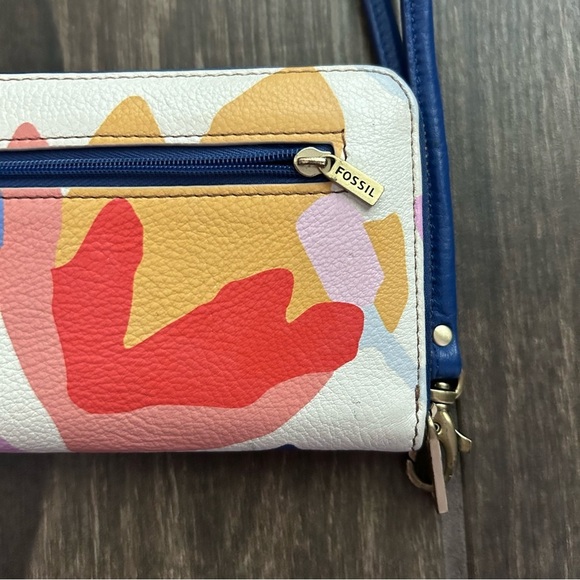 Fossil Sydney Leather Wristlet Leaf Print Zip Around Wallet - Picture 5 of 6